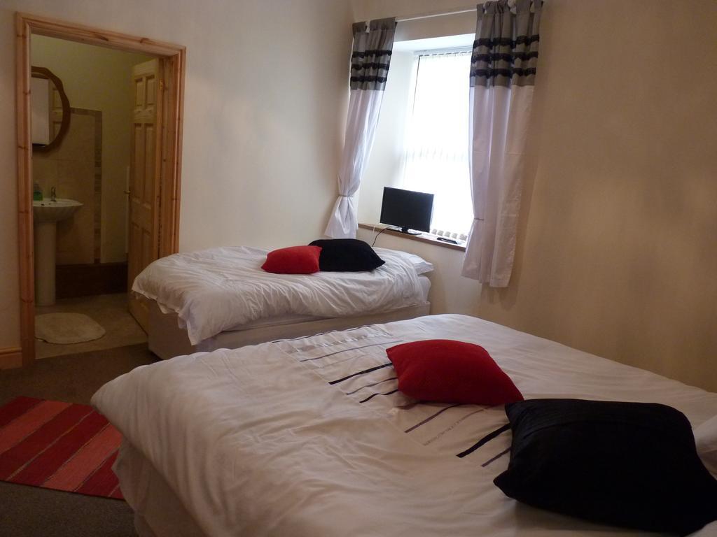 Old Police House Bed and Breakfast Haverfordwest Eksteriør billede